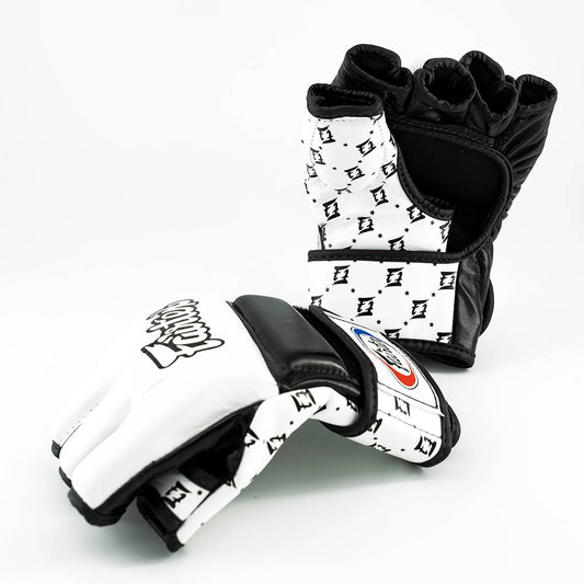 FAIRTEX MMA Training Gloves/Split Knuckles (FGV17) - Boxing & Muay Thai