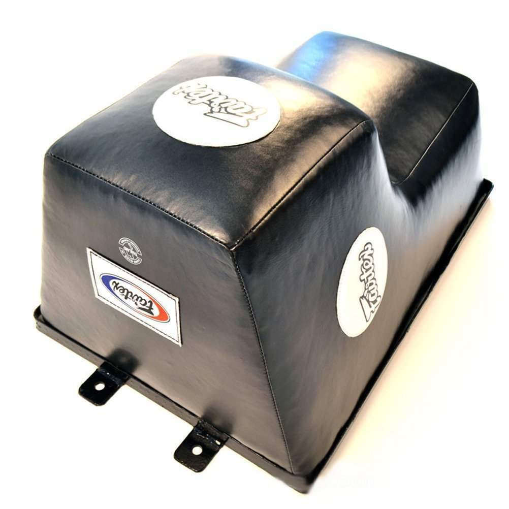 FAIRTEX - Wall Mounted Upper Cut & Hook Box/Bag (UC1)