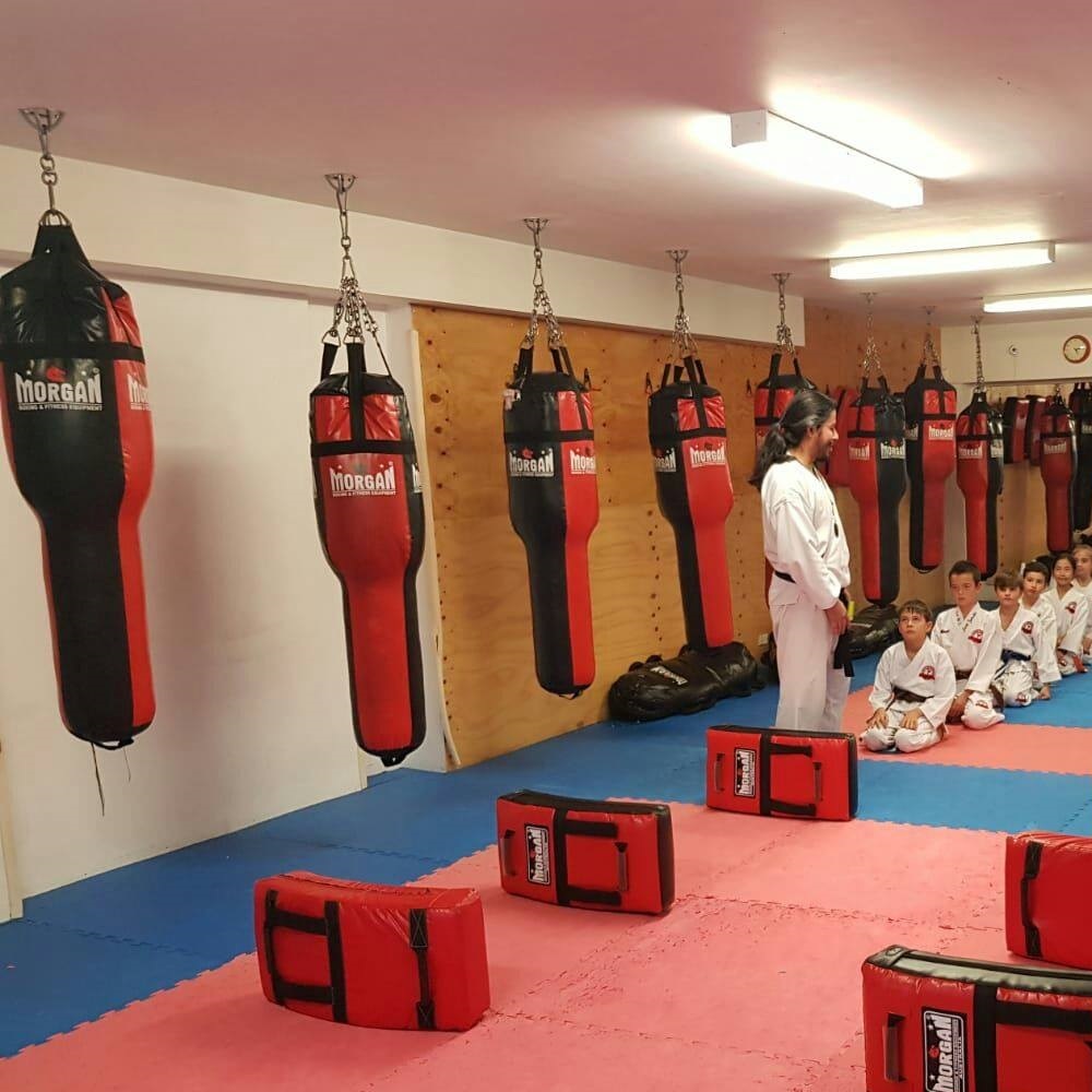 MORGAN Angle Punch Bag [Red/Black Empty]